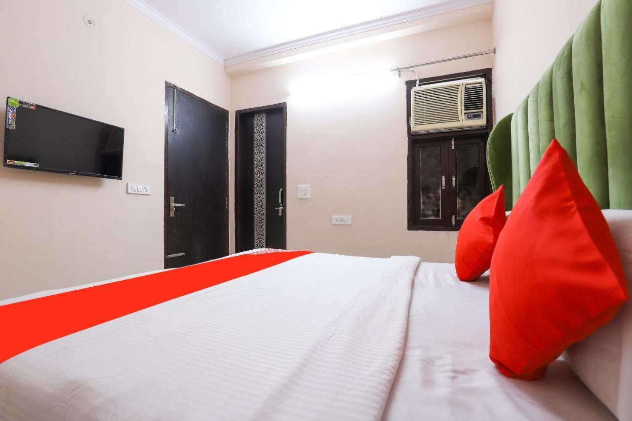 Oyo 77819 Shahdara Inn New Delhi Exterior photo